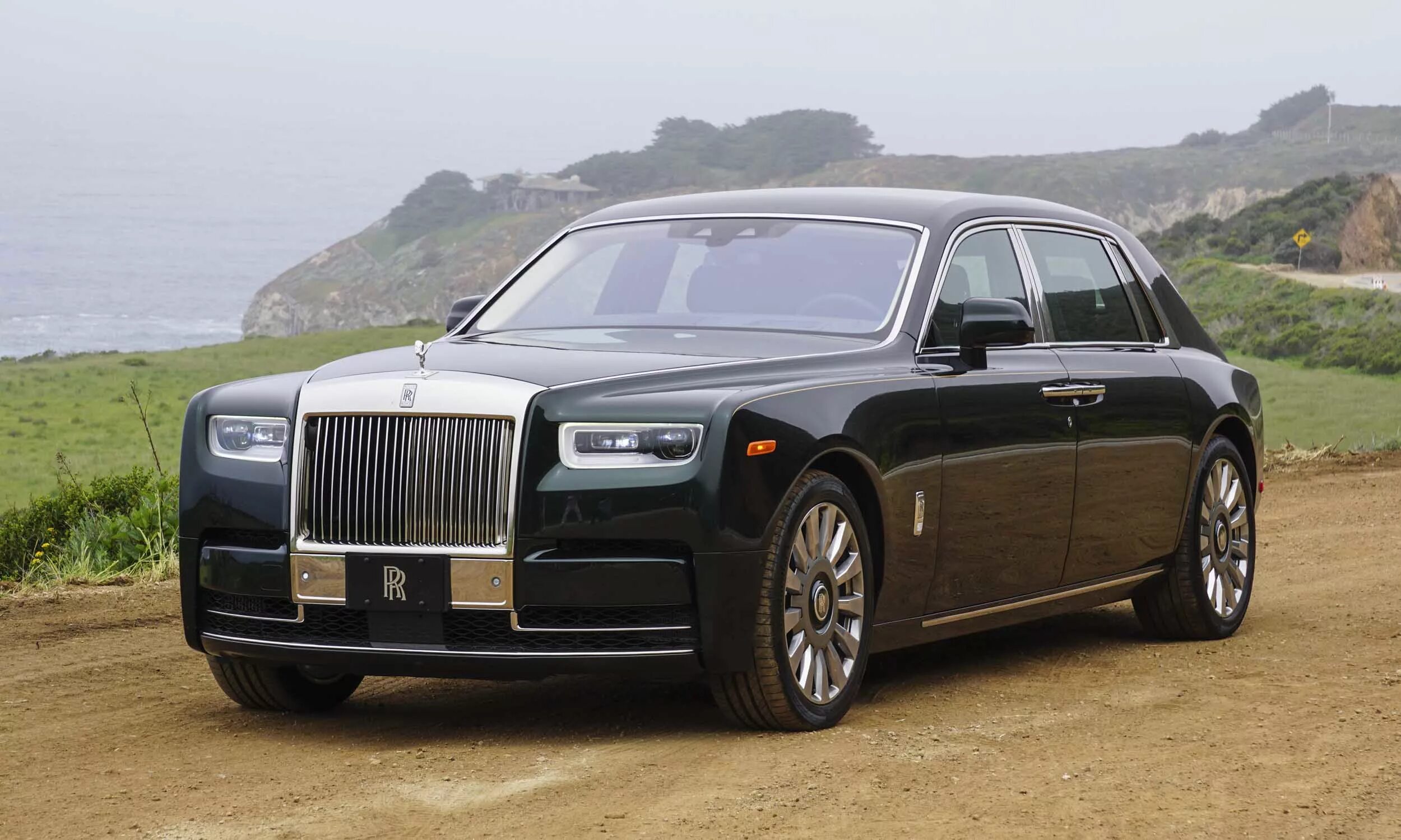 Rolls-royce phantom ewb 2019г. Rolls royce phantom 2018. Роллс ройс фантом 2022. Роллс ройс фантом 2022. Rolls royce phantom 2019 black.