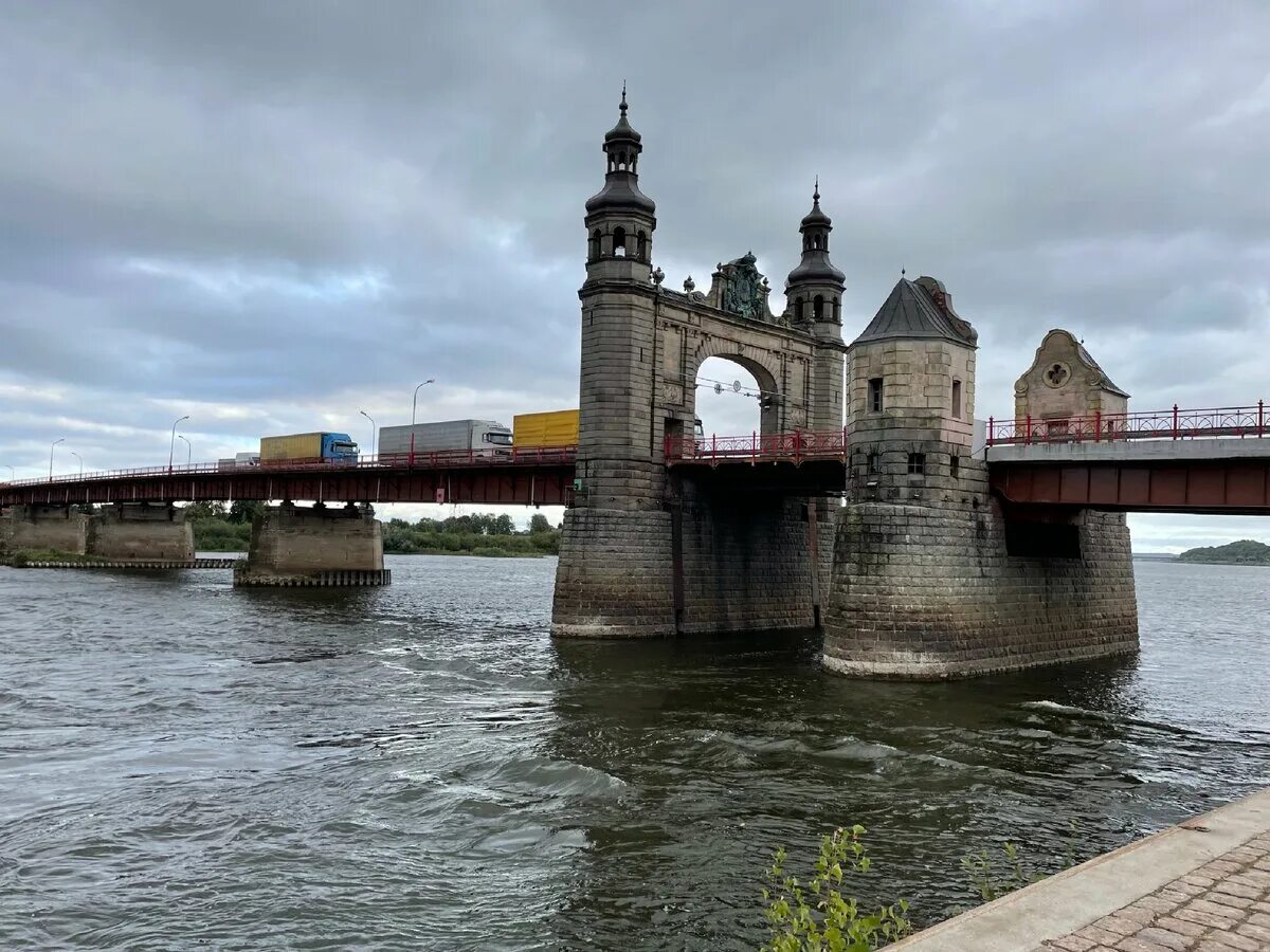 Советск достопримечательности калининградская. Советск достопримечательности калининградская. Памятники г. Город советск калининградской области. Советск тильзит.