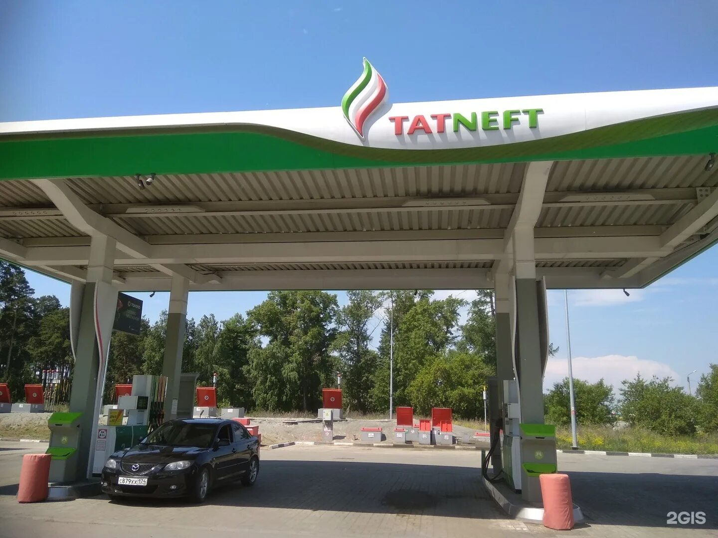 Заправка татнефть рядом со мной. Азс татнефть 2025. азс &quot;татнефть-азс центр&quot; по адресу строителей, 105а. фриз навеса азс татнефть. бензоколонка татнефть.