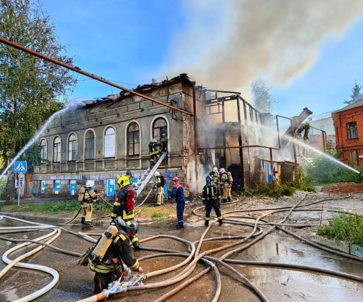 Пожар в Нижнем Новгороде. Пожар фото. Пожар в Нижнем Новгороде сейчас. Пожар дома.