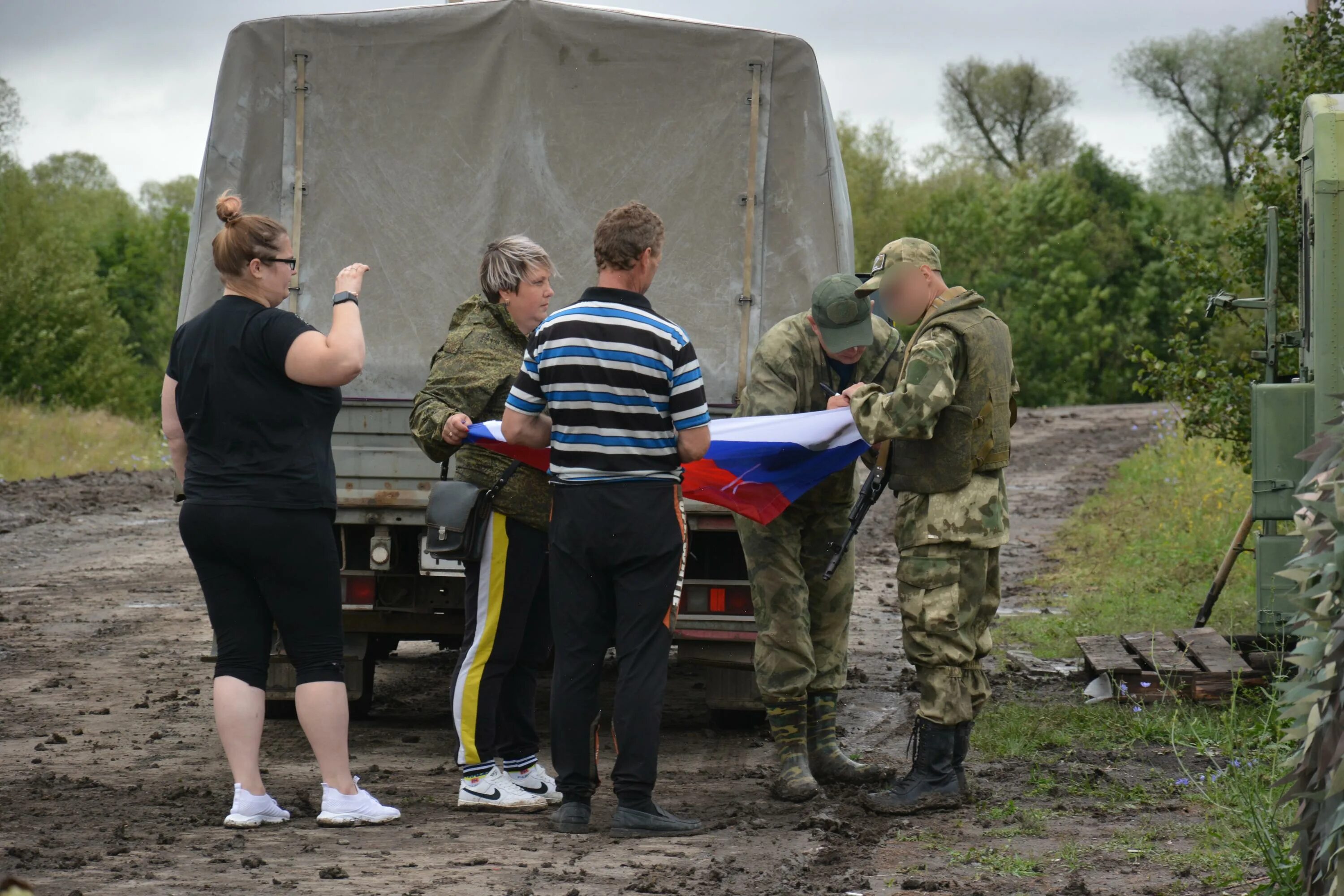 Бойцы сво информация. Воронеж бойцы сво. Воронеж бойцы сво 2024. Помощь бойцам. Волонтеры приехали к нашим воинам в зону сво.