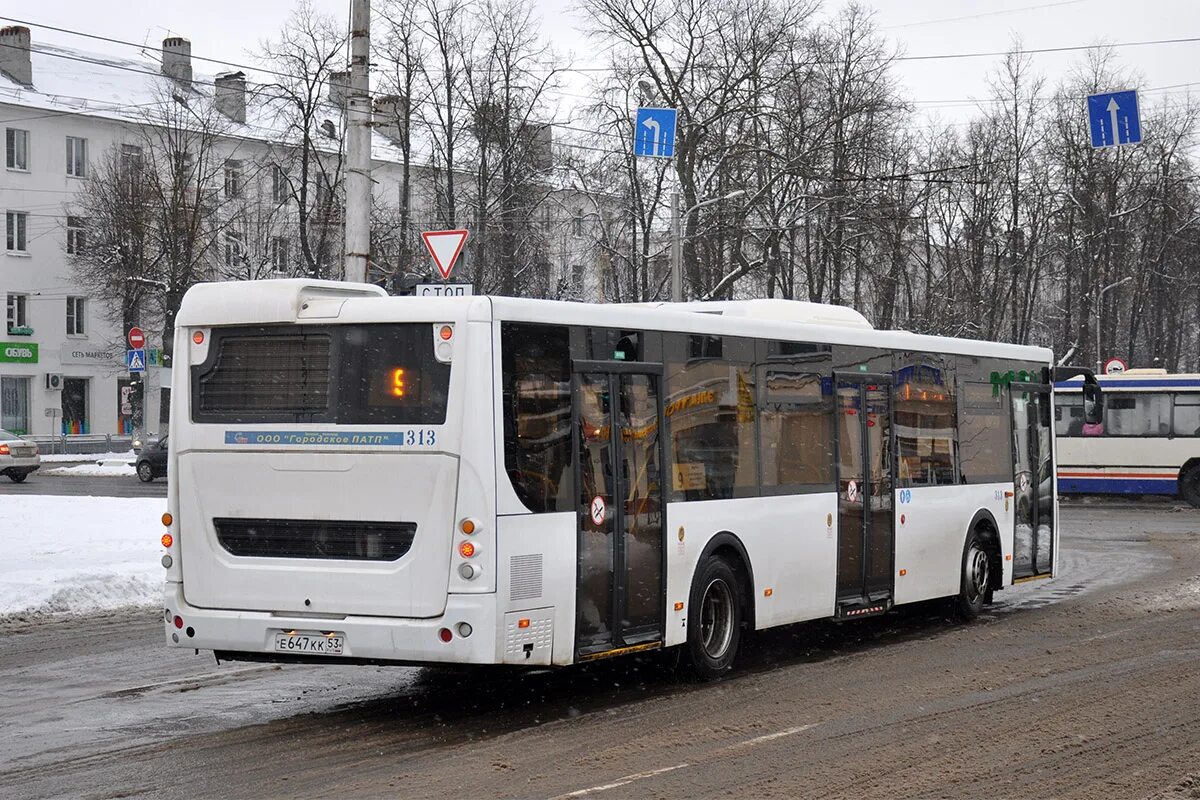 Автобус ЛИАЗ Великий Новгороде. ЛИАЗ Великий Новгород. ЛИАЗ 5292 Великий Новгород. ЛИАЗ 5292 вел Новгород.