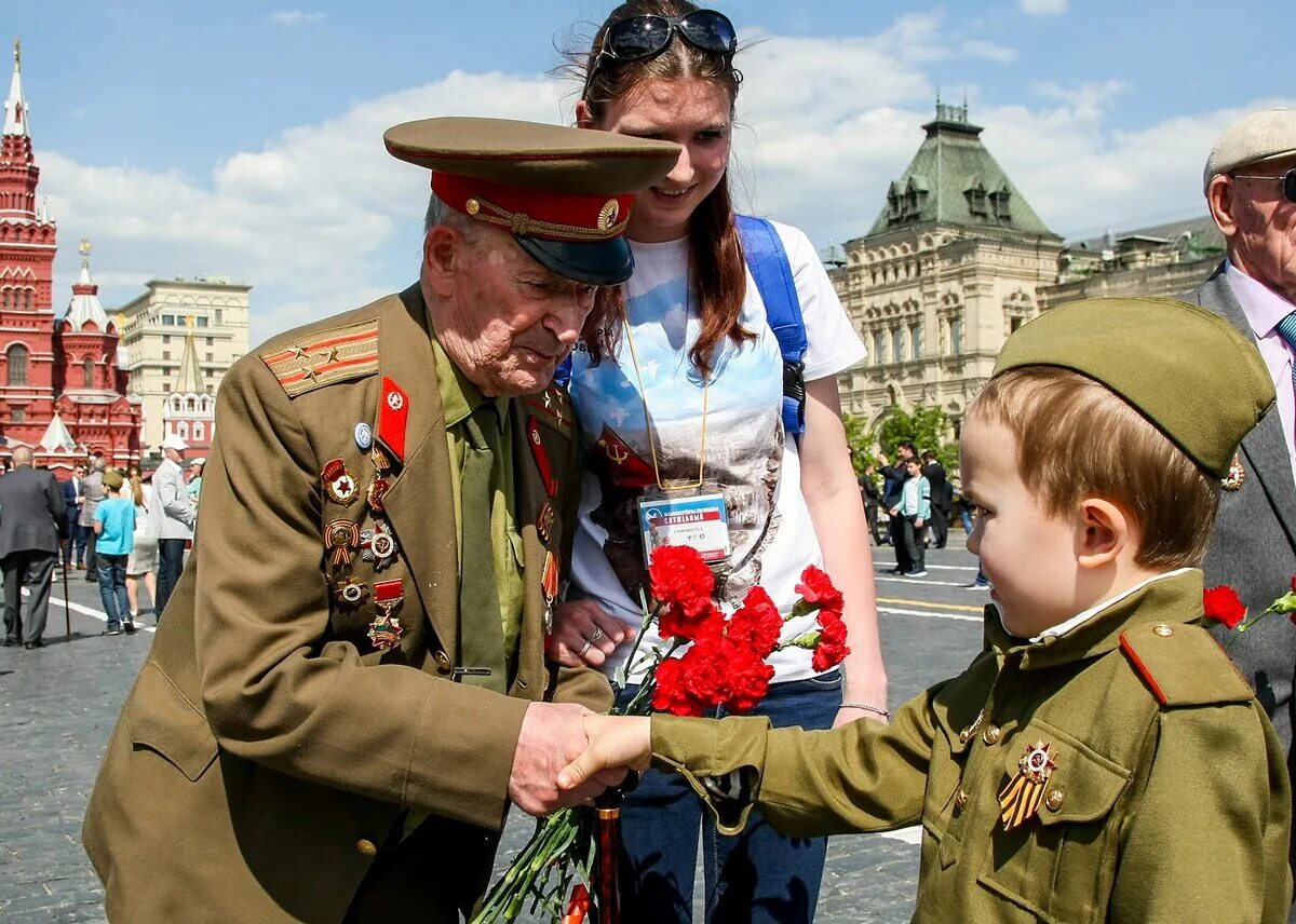 Празднование дня Победы. День Победы Москва. С днем Победы.