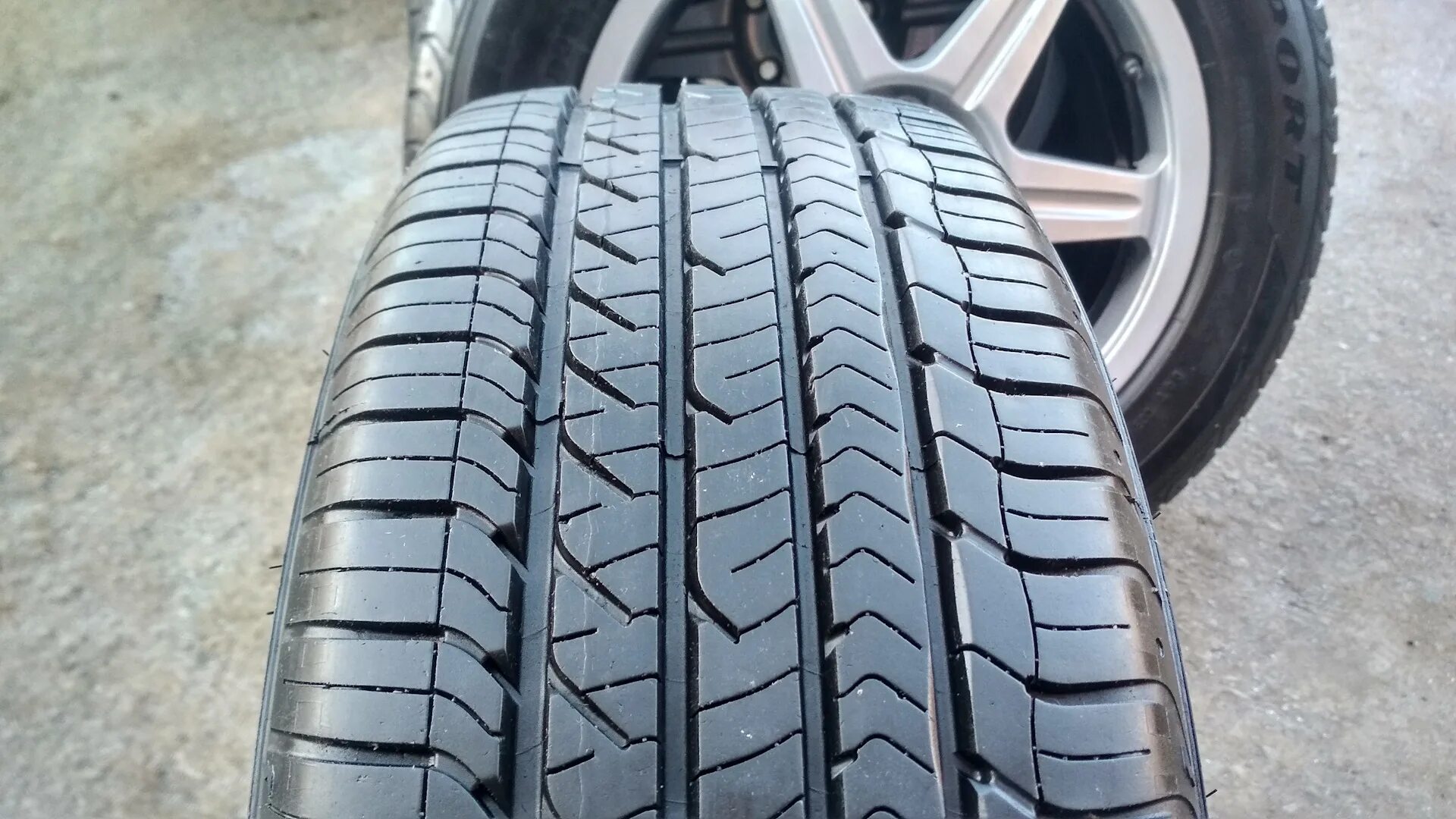 Goodyear Eagle Sport TZ 225/60 r16. Goodyear Eagle Sport TZ 205/60 r16. Goodyear Eagle Sport TZ FP. Goodyear Eagle Sport 2 205/55 r16. Шина eagle sport 205 55 r16