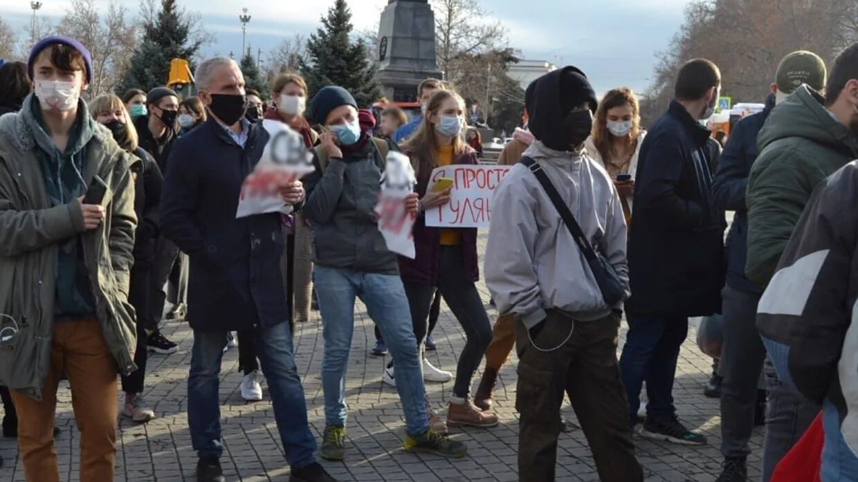 Митинги Навального 2021. Несовершеннолетние на митинге. ФБК митинг. Школьники на митинге Навального. Митинг как называется