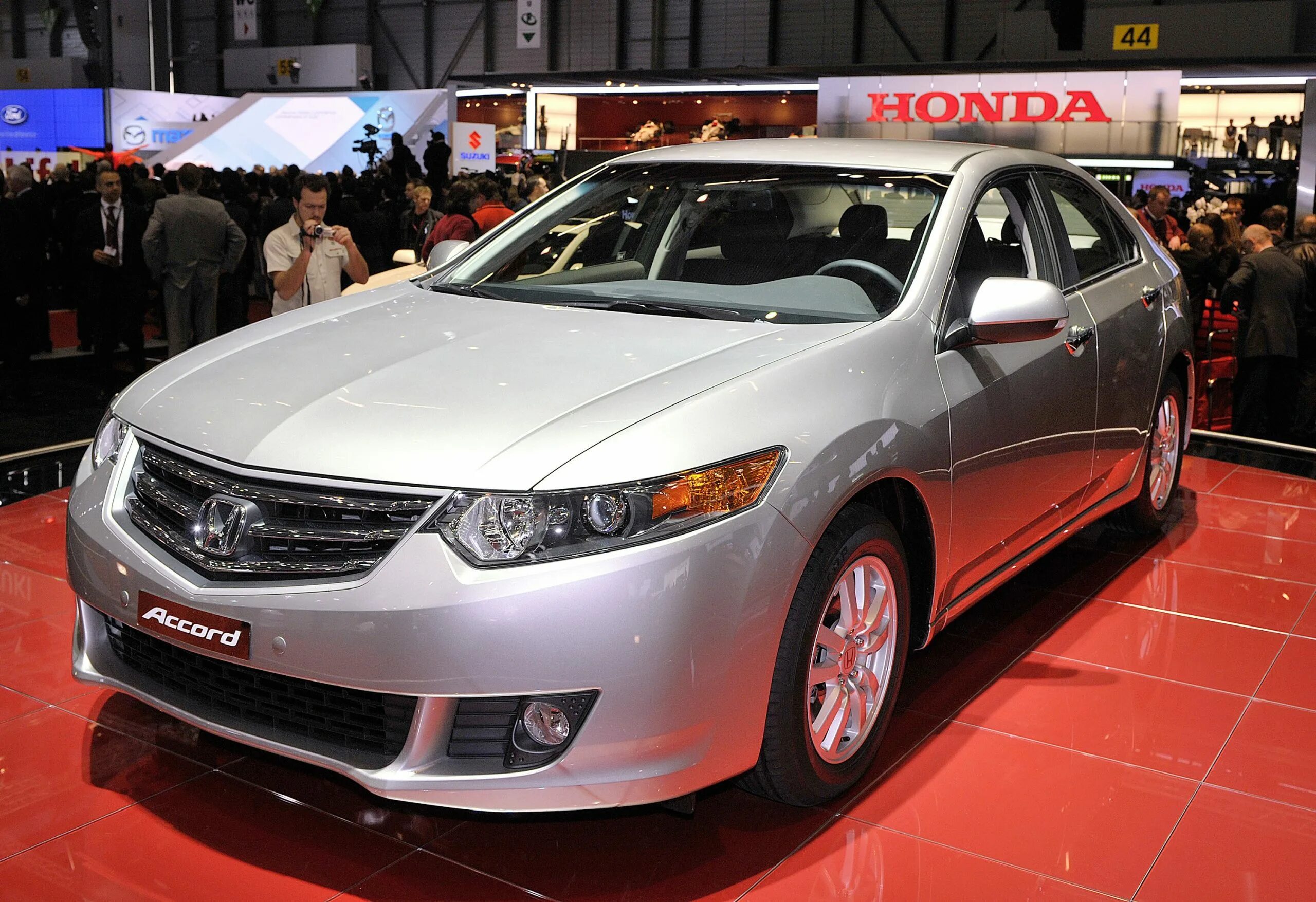 Хонда эмираты. Honda city 2021. Хонда эмираты. Honda civic 2012 красный. Honda city 2017.