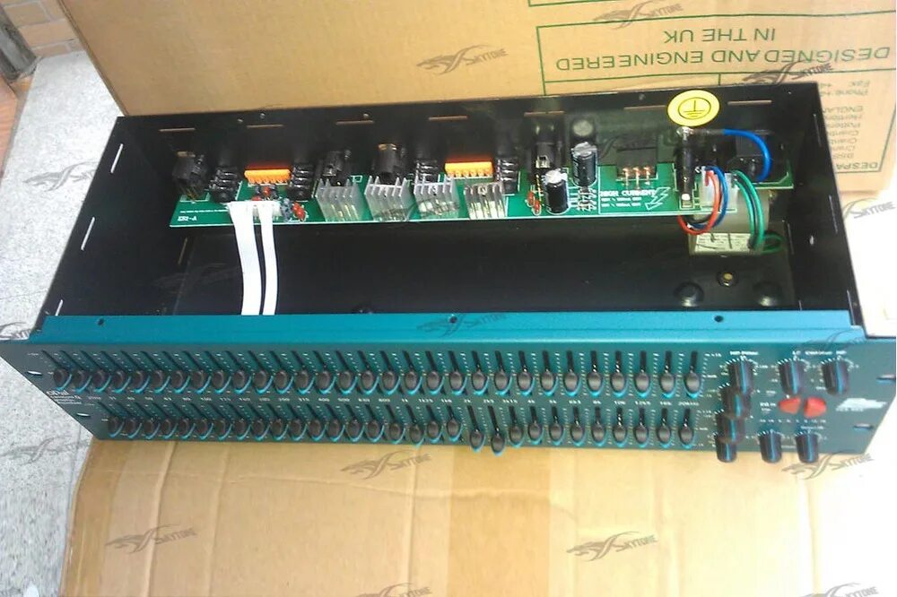 Kustom kg112fx. Boss rc 10. Marantz 9s2. Kustom quad 65. Эквалайзер онлайн.