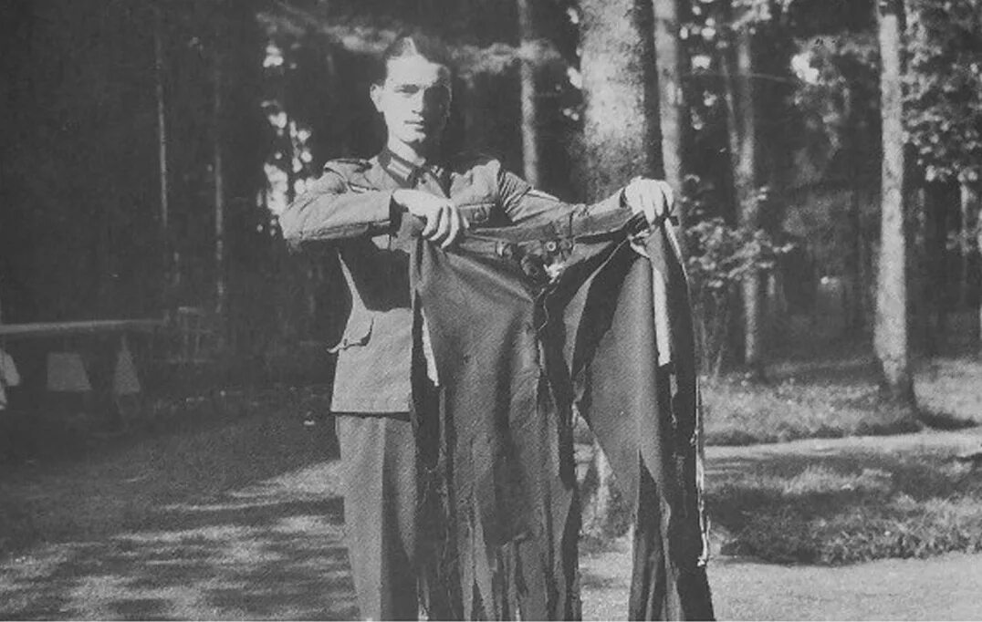 20 июля 1944. 20 июля 1944 штауффенберг. покушение на гитлера 1944 штауффенберг. операция валькирия 20 июля 1944.