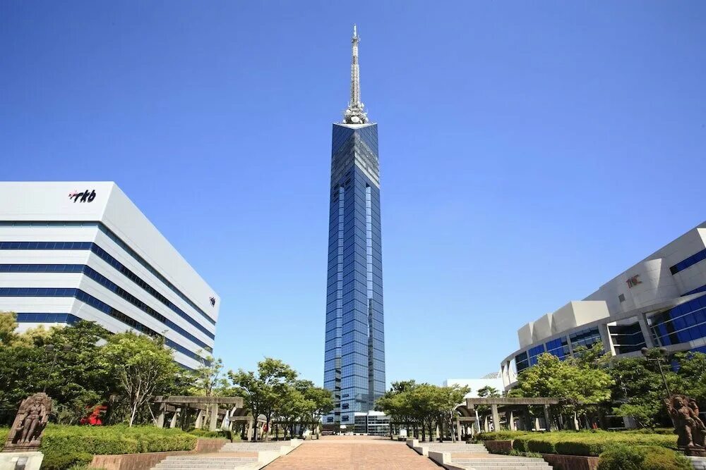 Фукуока 2. Фукуока 2. Fukuoka prefectural international hall, япония. Префектура хиросима. Префектура фукуока.