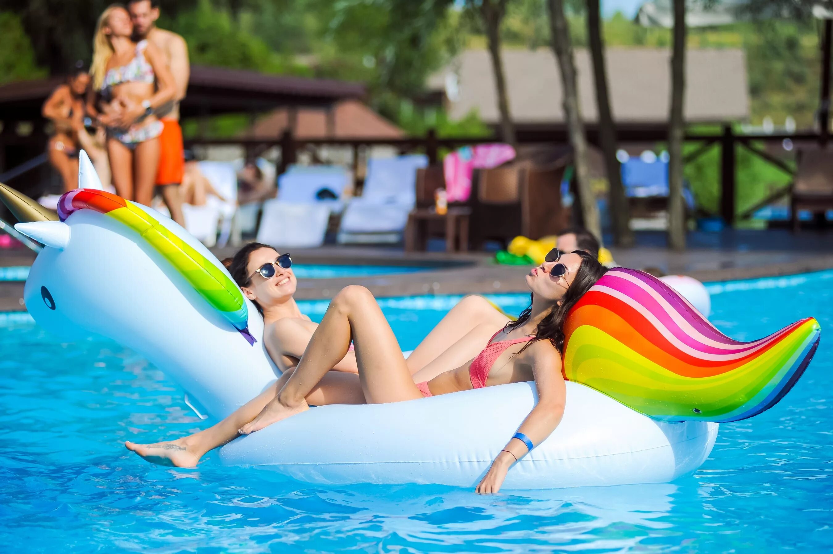 Summer pool party. Pool party перевод. Pool party перевод. Birthday pool party. Pool party перевод.