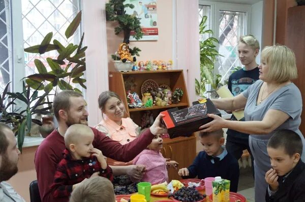 Тула многодетная семья. Семья саргановых тула многодетная.