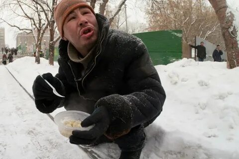 Надо подняться бомжи