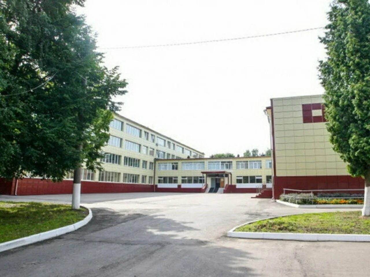 Мбоу сош кашира. Школа номер 4 кашира 2. школа номер 4 кашира. 7 школа кашира 2. школа 7 кашира.
