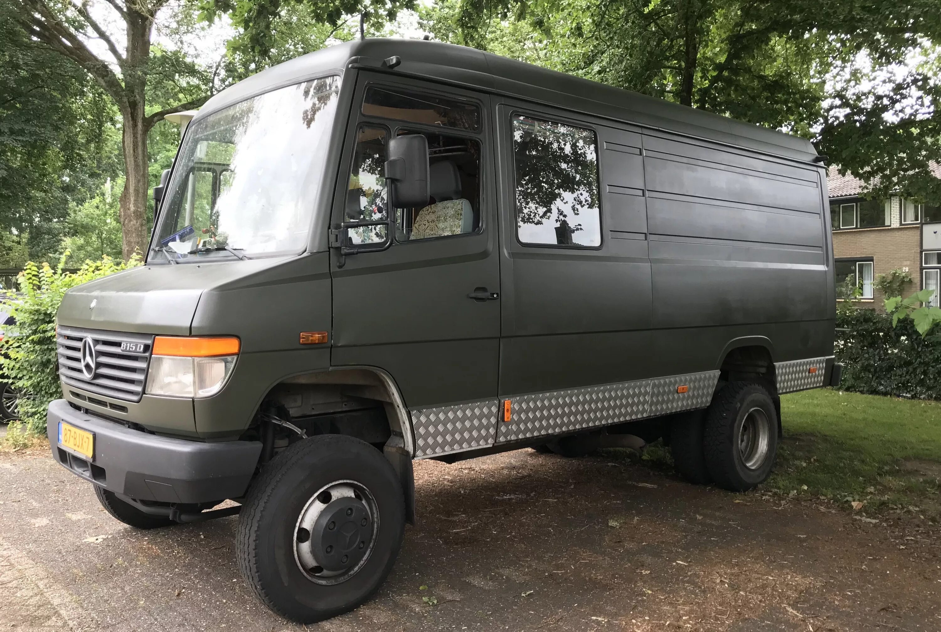 Mercedes Benz Vario 4x4 815. Мерседес Варио 4x4. Мерседес Бенц Варио 815. Mercedes Vario 4x4. Мерседес 4х4 купить