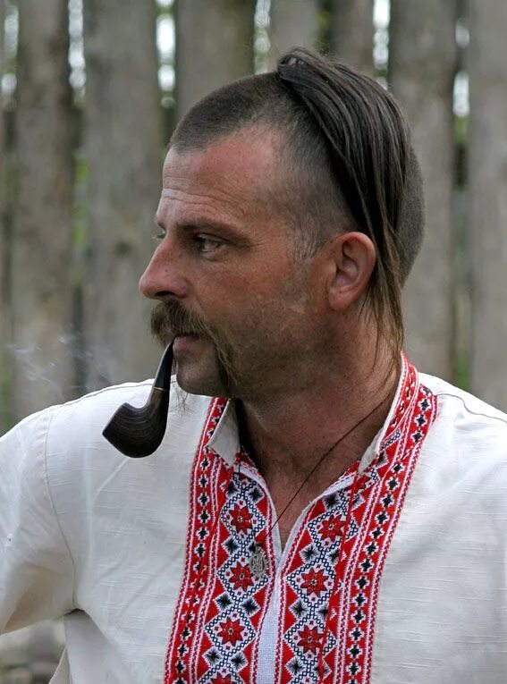 Чуб оселедец. Под чуб. Чуб казачий оселедец. Александр быченко. Чуб оселедец.