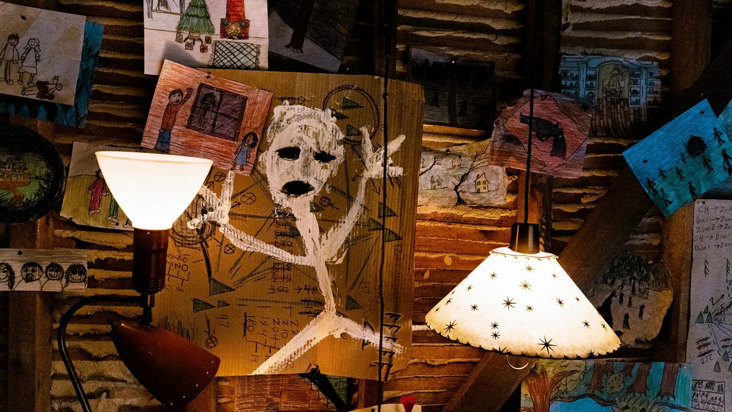 извне заставка