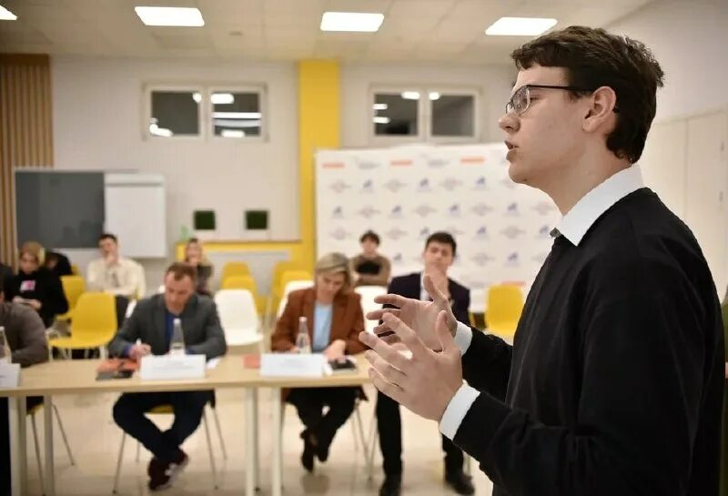 мужское учебное заведение. мужское учебное заведение. мужское учебное заведение. образование в германии. выпускник афроамериканец.