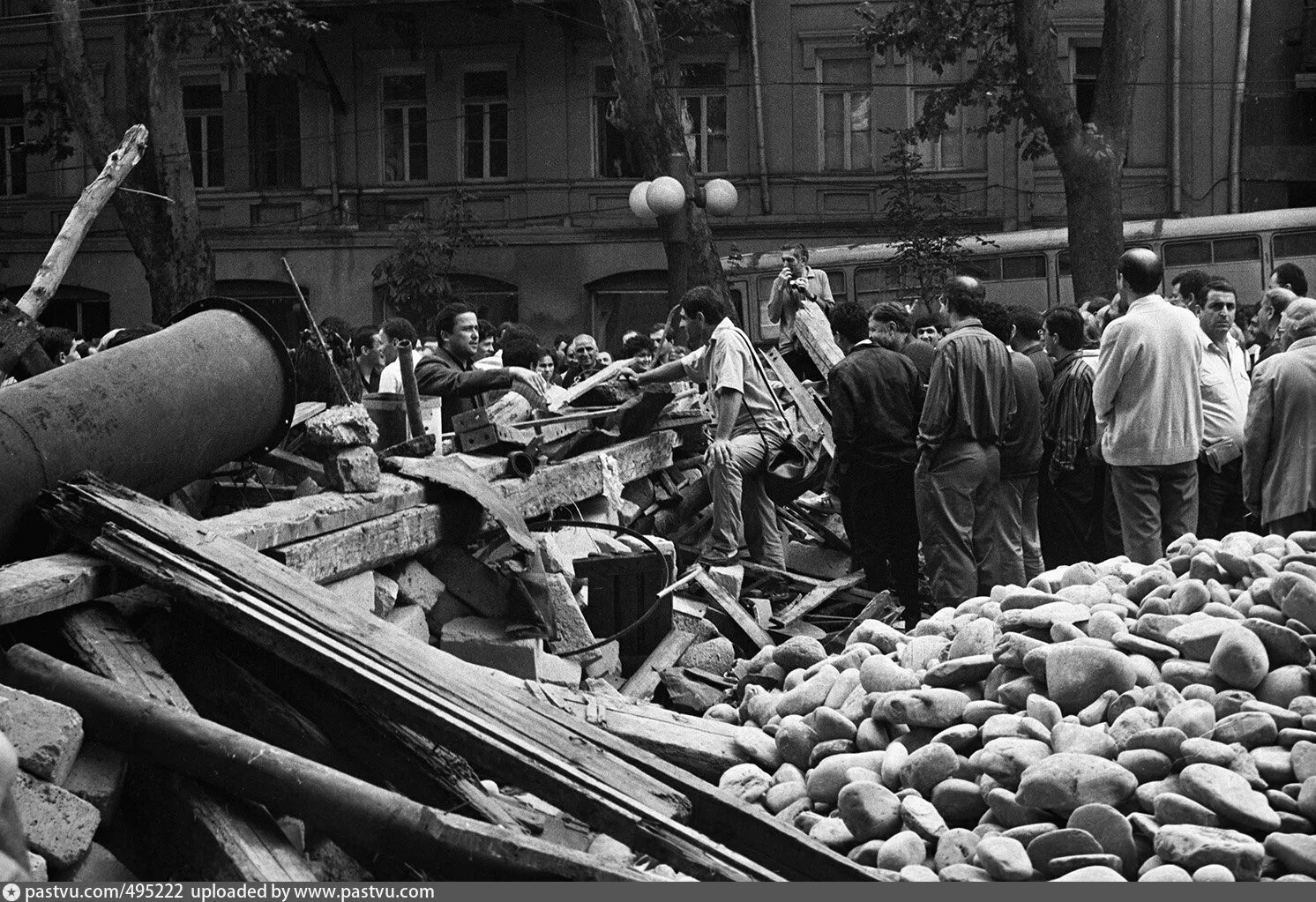 Тбилиси 1990 год. Тбилиси в 90е. Грузия 90-е. Экономика в 90 е годы