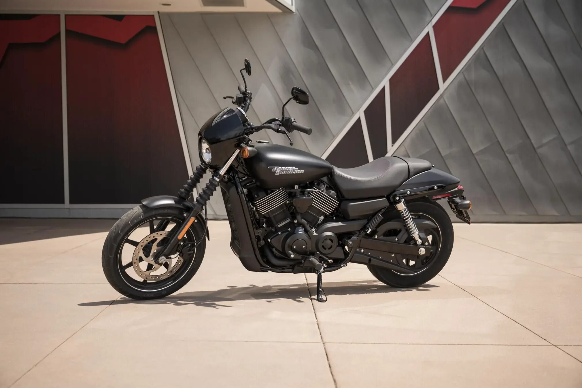 Мотоциклы harley davidson street. Harley davidson street 750. harley davidson xg750 street. харлей дэвидсон 750. harley street 750.