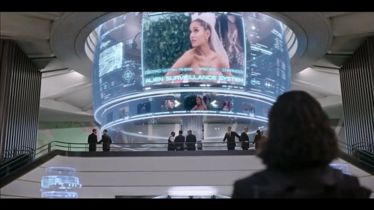 Топа в люди в чёрном интернешнл. Mib утопия шоу. Utopia show в люди в черном интернэшнл. Утопия в люди в черном интернэшнл. Утопия шоу в люди в черном интернешенал.