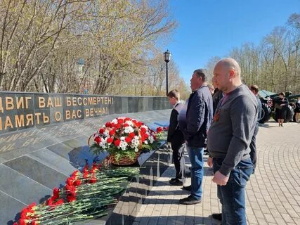 Сценарий на 9 мая 2024 у памятника