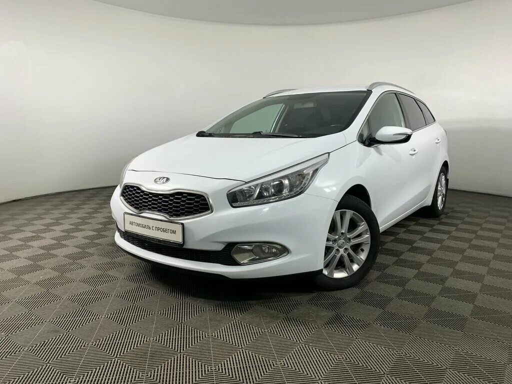 Kia Ceed универсал II 1.6 at (129 л.с.) белый с пробегом. Kia Rio Ceed универсал II 1.6 at (129 л.с.) белый с пробегом. Kia Ceed четырнадцатый год. Kia Seed до миллиона. Купить киа в перми с пробегом