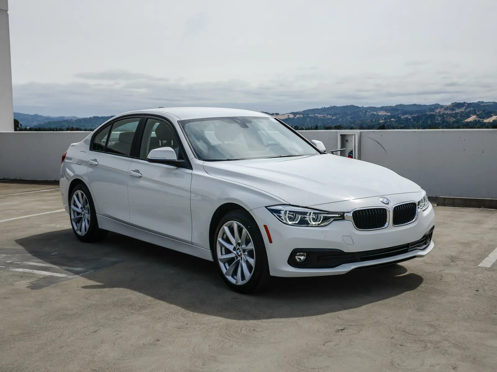 Бмв 3 2016. BMW 3 2016. БМВ 3 320. BMW 3 320i. BMW 3 2016 белая.