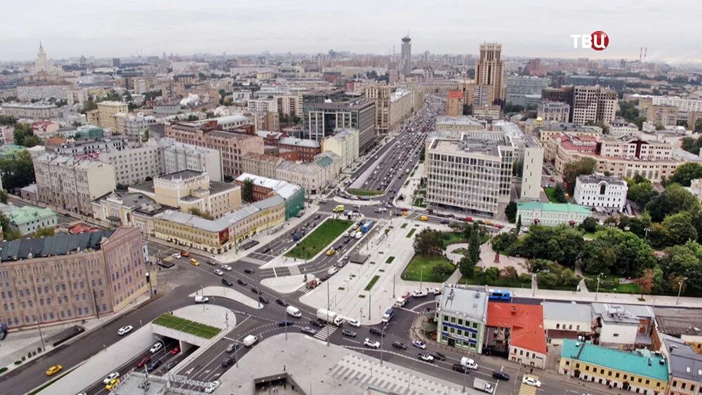 Сколько улиц и площадей в москве. Серпуховская площадь Москва. Садовое кольцо Сухаревская площадь. Добрынинская площадь Москва. Садовое кольцо Сухаревская площадь панорама.