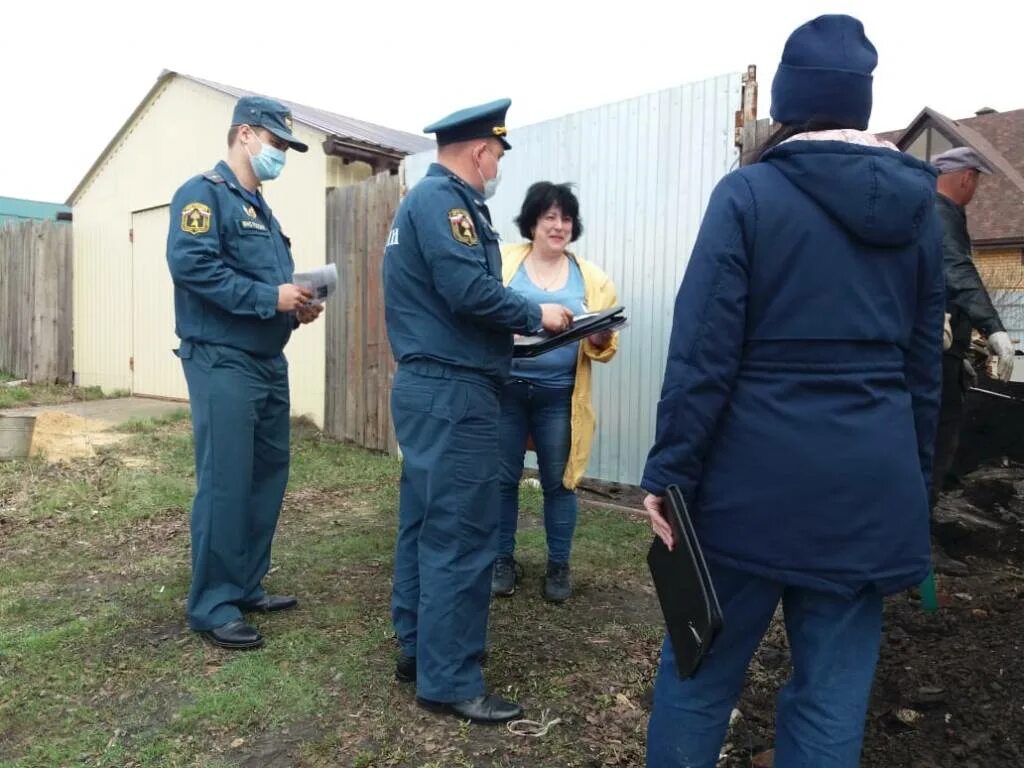 Также проведена беседа. МЧС Сердобск. Сотрудники полиции Тамалинского района. Пожарная часть г. Сердобск сотрудники. Пожарная часть Сердобск сотрудники.