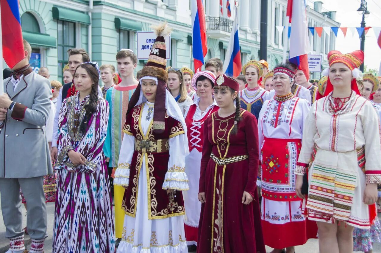 Яхе национальность