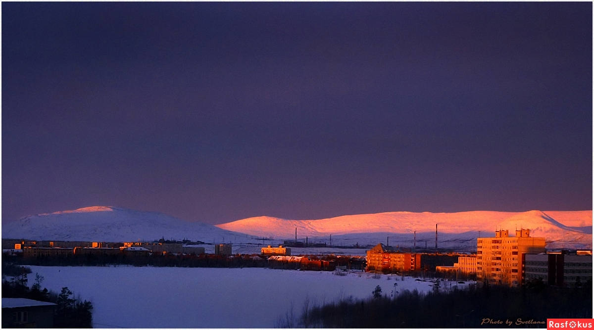 поселок заполярный мурманской области. полярный поселок мурманская. г заполярный мурманская область. погода в заполярном на неделю. магадан климат по месяцам.