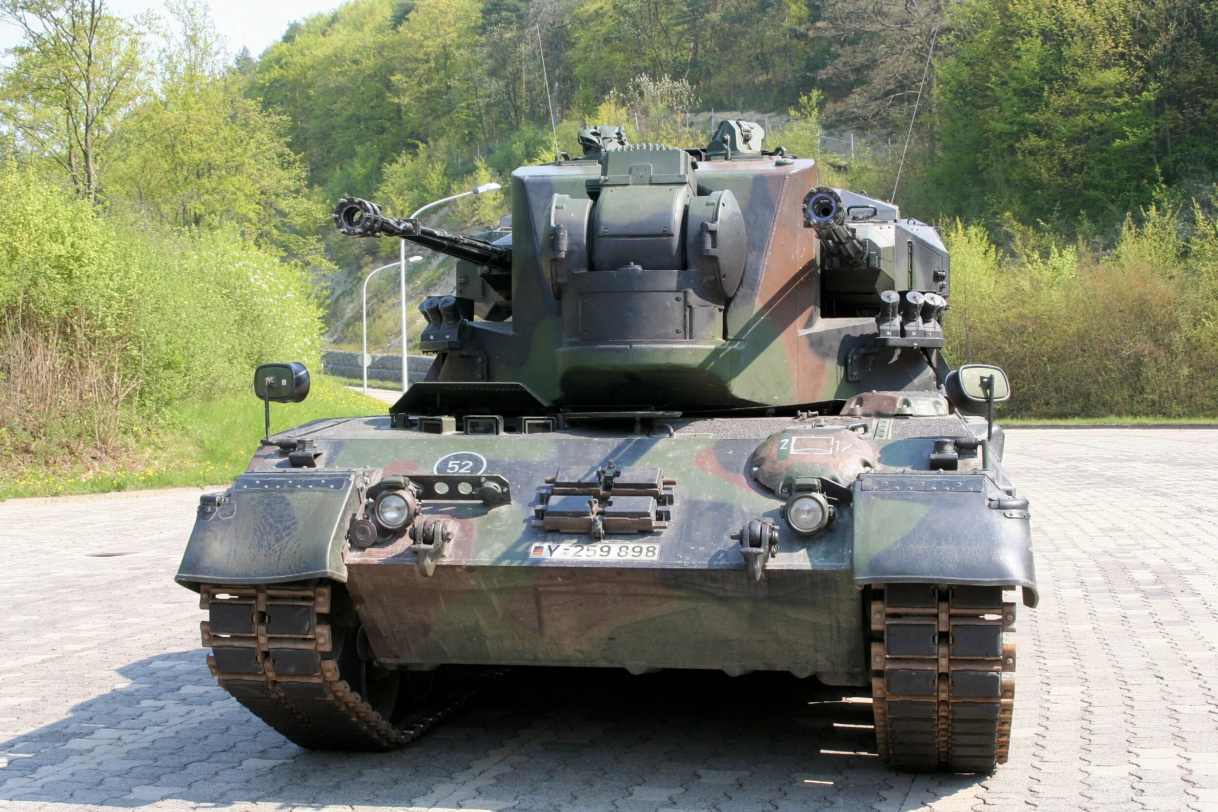 Танк гепард. ЗСУ Gepard 1a2. ЗСУ гепард 1а2. ЗСУ гепард Германия. Gepard a1.