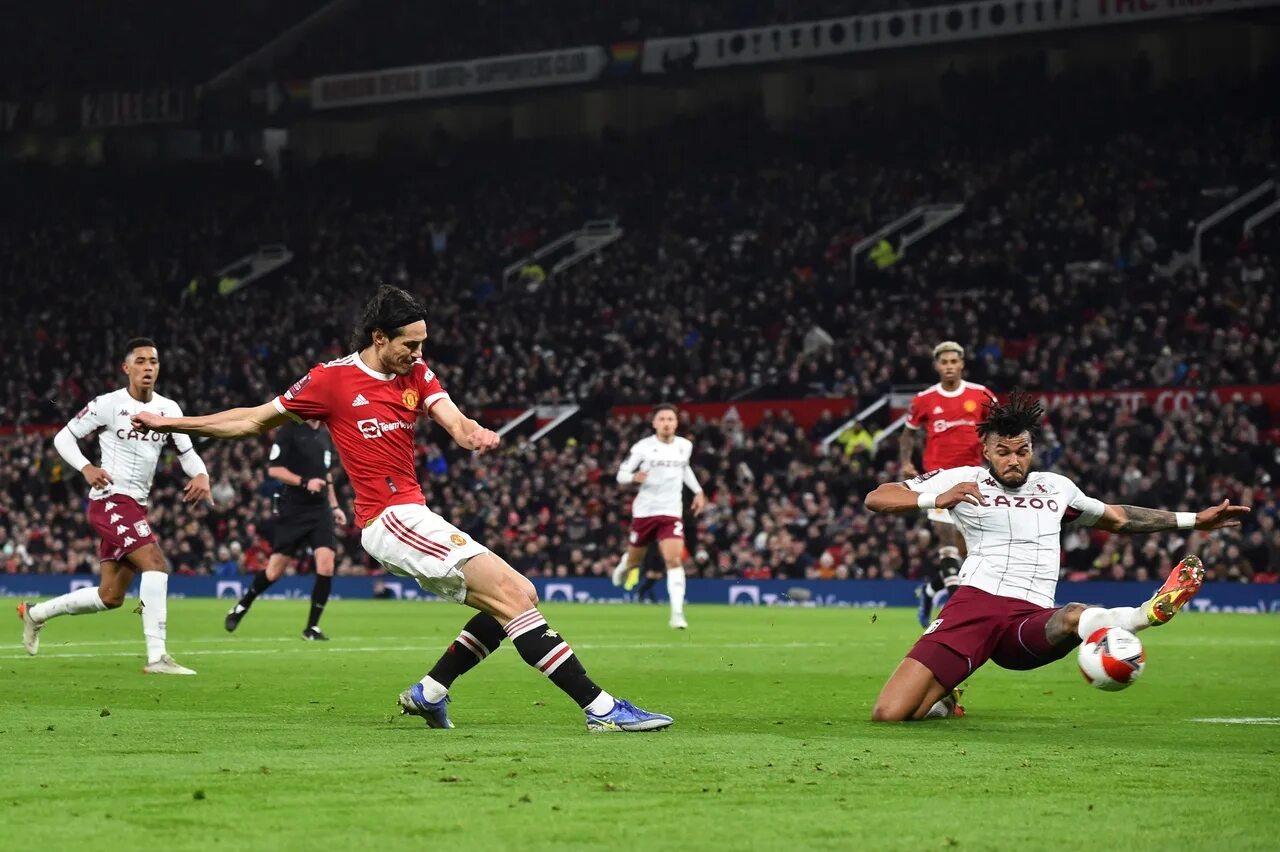 Эмери астон вилла. Manchester united vs aston villa. Манчестер юнайтед астон вилла. Манчестер юнайтед астон вилла. Manchester united vs aston villa.