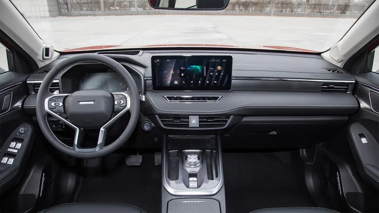 Аренда автомобиля Haval Jolion без водителя в Санкт-Петербурге