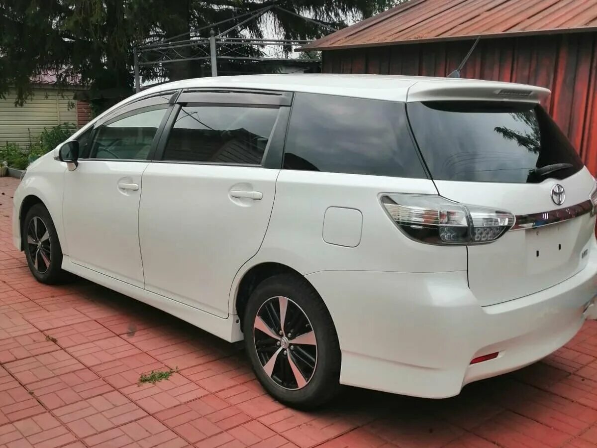 Toyota wish 2014. Тойота виш 2014. Тойота с японии с аукциона. Хонда виш 2014. Toyota wish 2014.