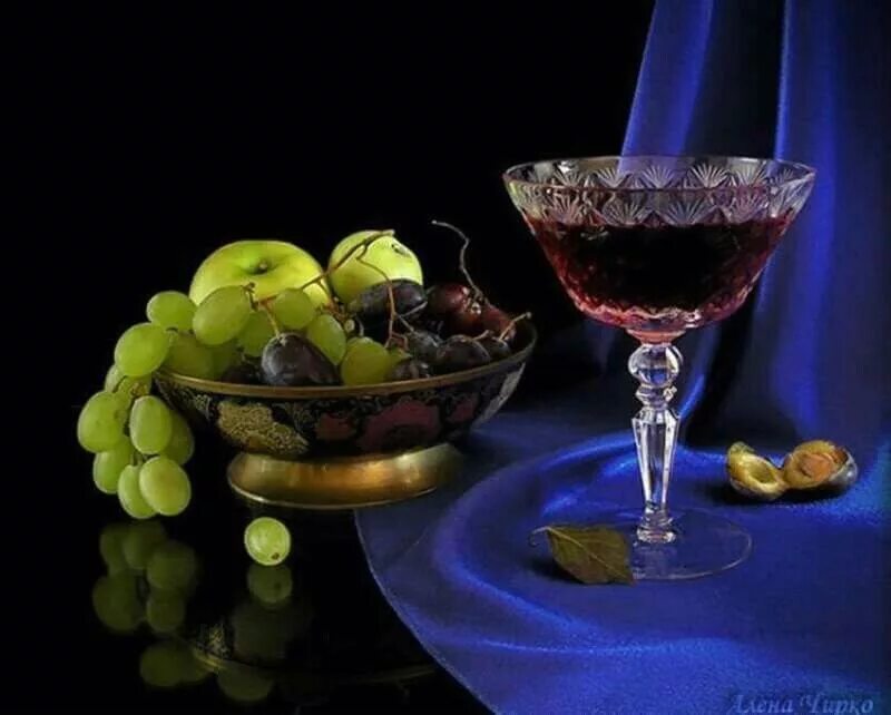 Картинки добрый вечер сладкий. Приятного вечера с вином и фруктами. Приятного вечера с вином. Приятного вечера с бокалом вина. Добрый вечер вино фрукты.