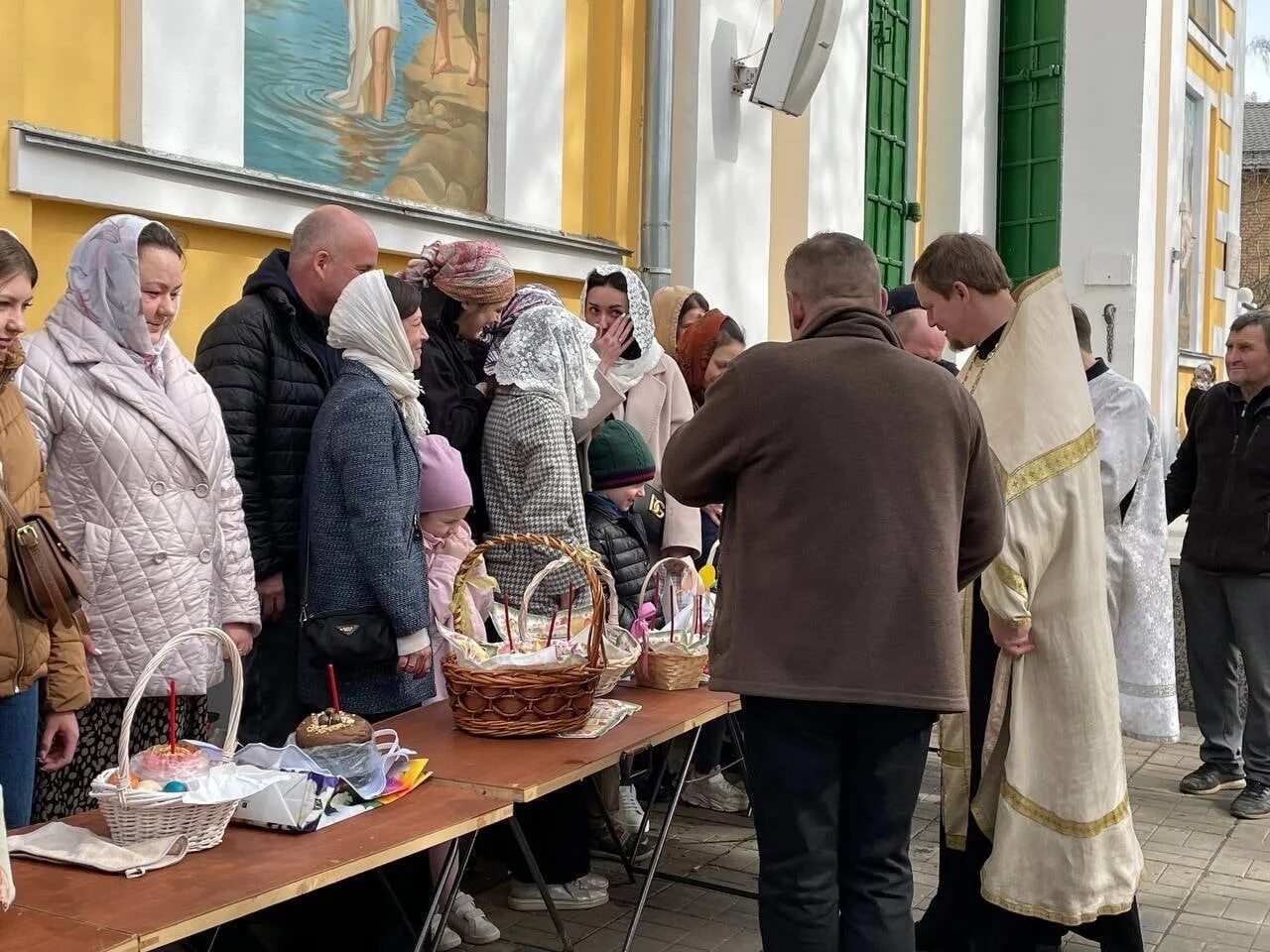 Акуловская церковь. Фотографии с богослужений тула. Храм акулово одинцово воскресная школа фото. Храм покрова в акулово. Церковь в акулово одинцово.