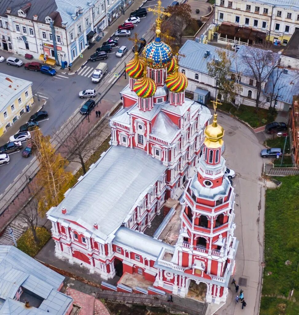 Храм рождества в нижнем новгороде. Храм рождества пресвятой богородицы в нижнем новгороде. строгановская церковь нижний новгород. храм собора пресвятой богородицы нижний новгород. храм собора пресвятой богородицы рождественская церковь.