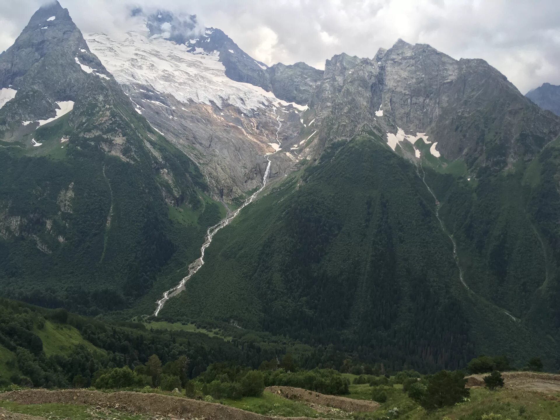 Домбай в реальном времени. Кабардино-балкария домбай. плато буруш сырты домбай. чинара домбай. домбай урал сафари.