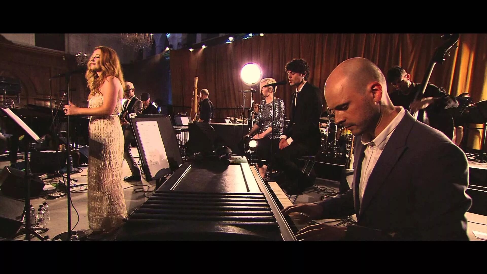 Sun moon above beyond. Above and beyond вокалисты. акустика above&amp;beyond. above and beyond acoustic вокалисты. above &amp; beyond acoustic.