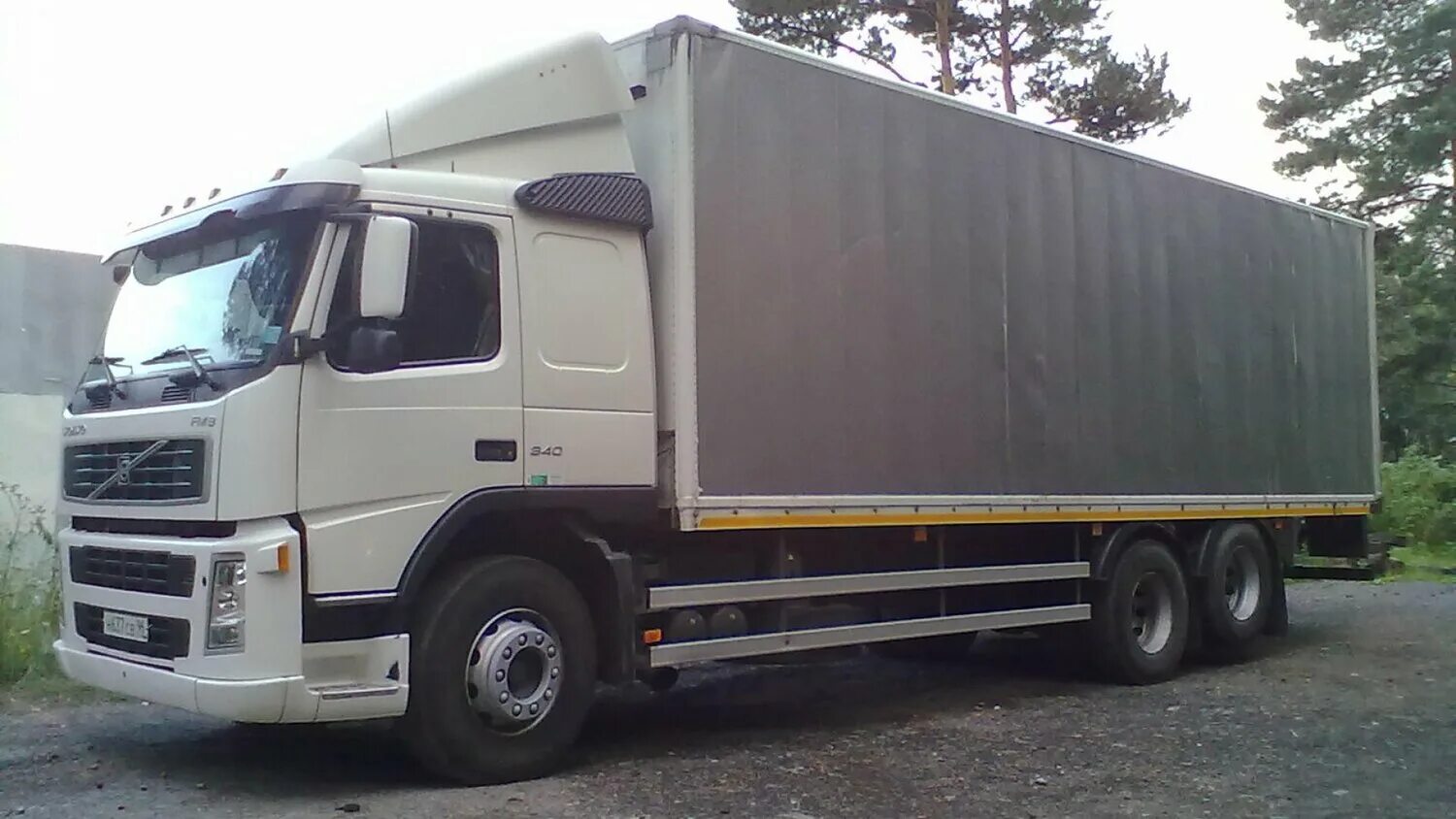 Volvo 10 тонник с рефрижератором. Daf xf 105. Вольво 10 тонник рефрижератор. Мерседес тентованный 5т. Грузовой 5т вольво.