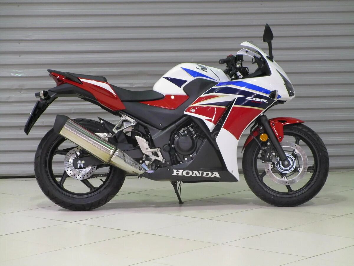 Хонда СБР 300р. Хонда СБР 300. Honda 300r. Honda 300 кубов. R б т с