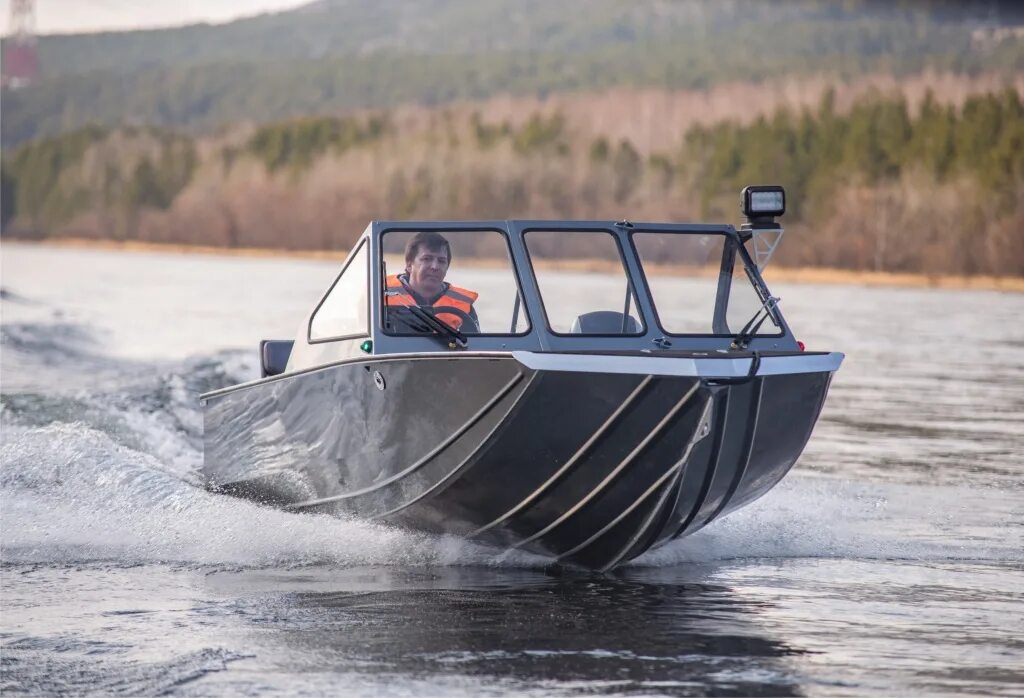 катер росомаха r5100св. росомаха r5100. водометный катер росомаха r6000s. катер росомаха 5100. лодки росомаха.