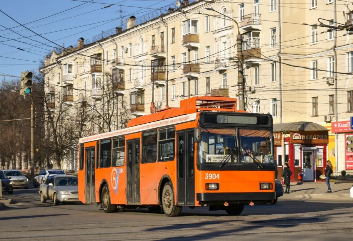 ВМЗ 52981 троллейбус. Троллейбус Нижний Новгород. Нижегородский трамвай. ВМЗ общага фото.