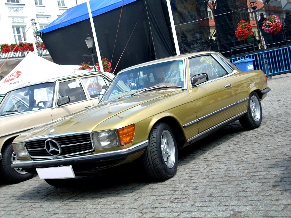 Старый мерседес фото. Мерседес Бенц w116. Мерседес SLC c107. Mercedes-Benz w123. Мерседес Бенц w116 Высоцкого.