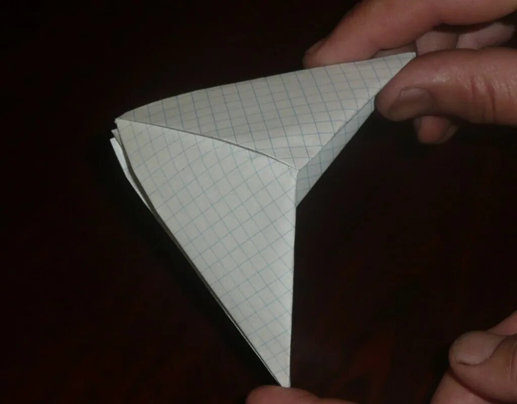 Бумажный кораблик из а4. Как сделать громкую хлопушку из бумаги. Из тетрадного листа. Поделки из тетрадного листа. Бумажный самолетик из тетрадного листа.