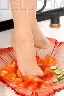 Sisters feet stories
