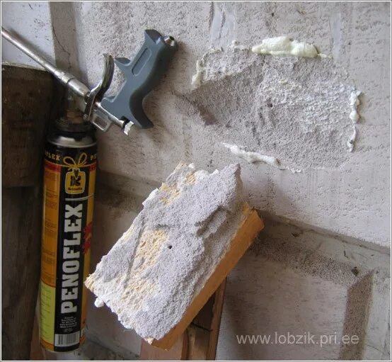 Монтажной пеной можно приклеить. Монтажная пена по бетону. Монтажная пена для дерева. Монтажная пена для стен и потолков. Кирпич на пену монтажную.