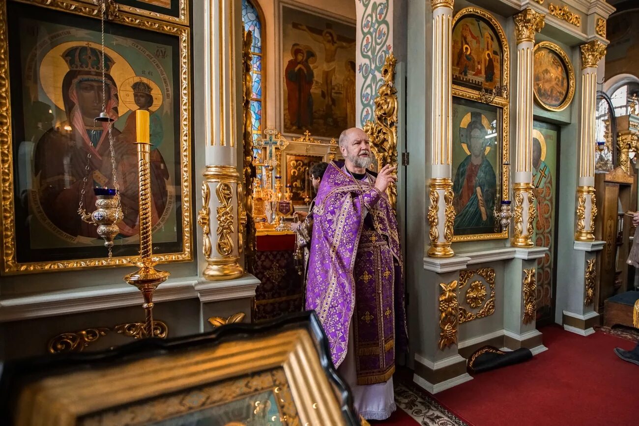 храм на пятницком кладбище расписание богослужений. храм на пятницком кладбище расписание богослужений. храм в коньково живоначальной троицы настоятель храма. храм на пятницком кладбище расписание богослужений. расписание богослужений в храме казанской божьей матери.