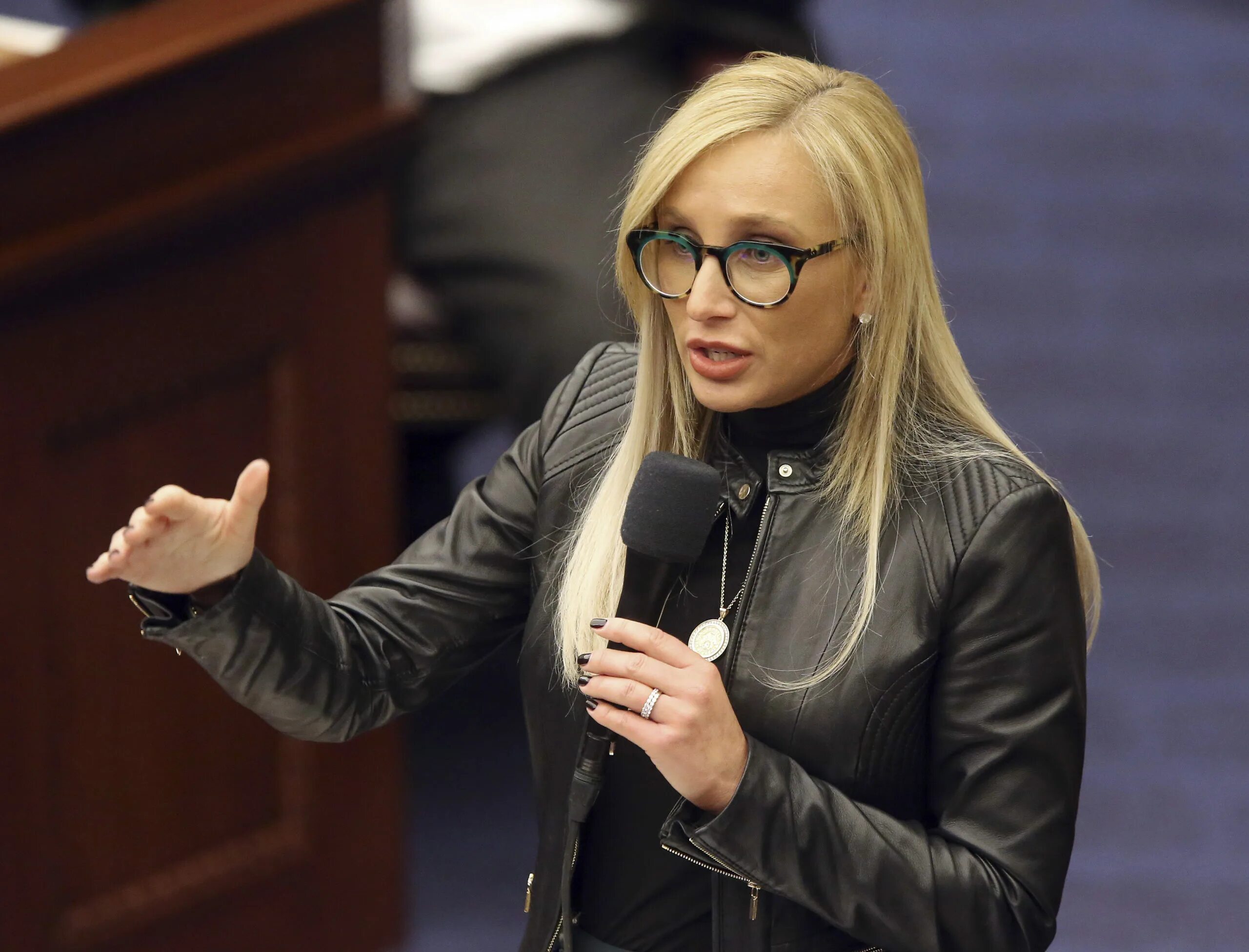 Lauren book. Лорен бук американский политик. Lauren book. Лаурен бук. Сенатор лорен бойберт.